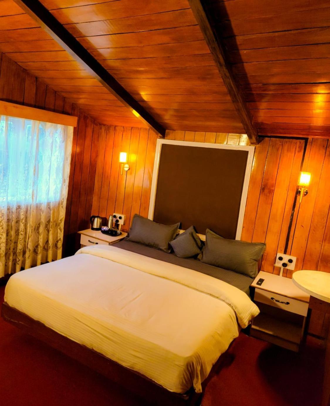 Woodhouse Hotel Ooty Exterior foto